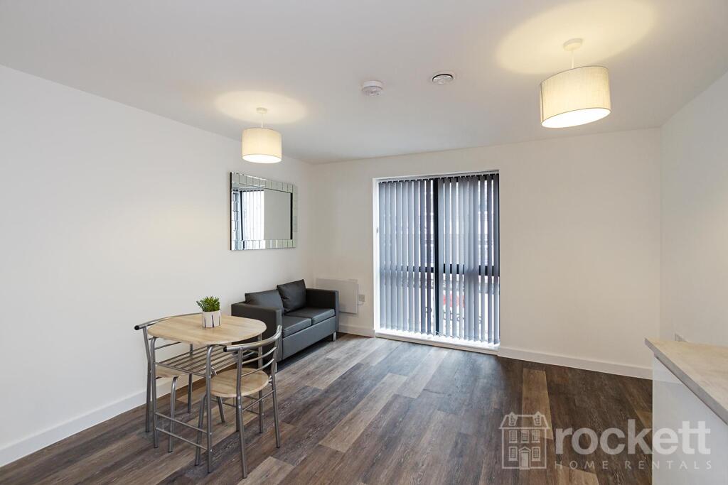 Apartment in Stoke-on-Trent - View 5