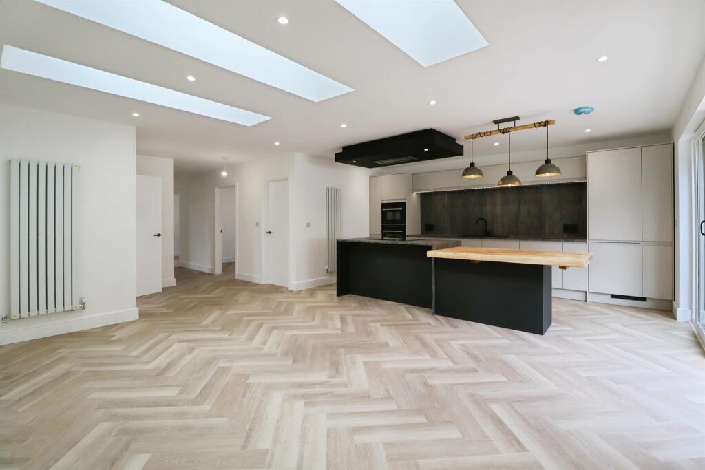 House in Cardiff - View 2