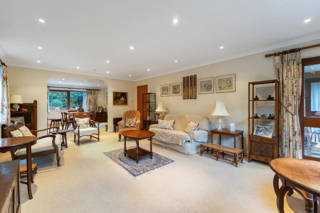Kirkwick Avenue, Harpenden, Hertfordshire - View 2
