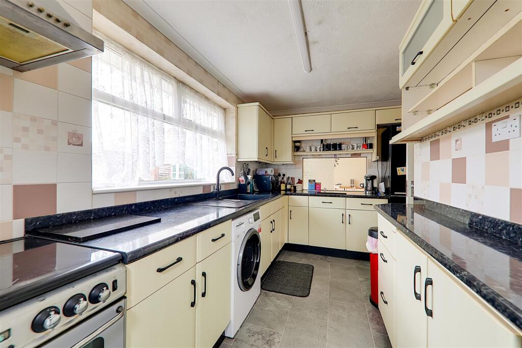 House in Brighton - View 5
