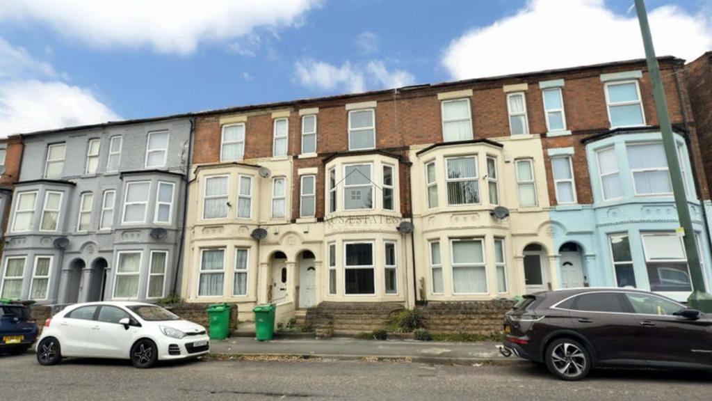 Main image of property: Colwick Road, Nottingham