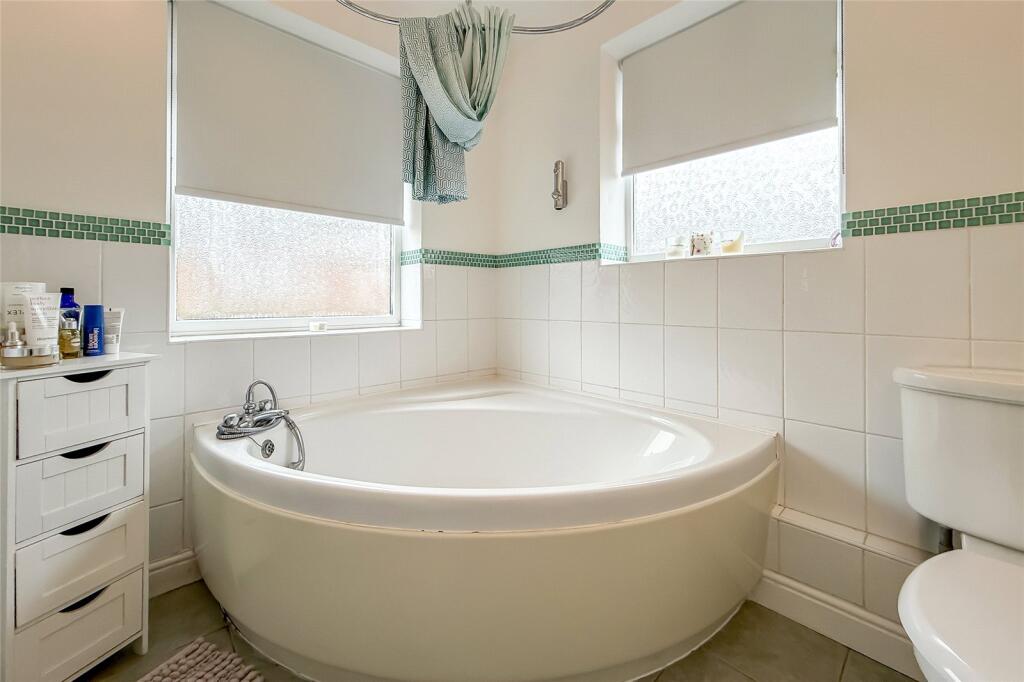Additional image 8 of Dammersey Close, Markyate, Hertfordshire, AL3