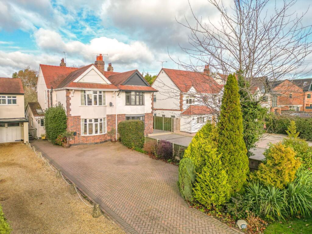 3-bed semi-detached on Hinckley Road, Nuneaton, CV11, £375,000