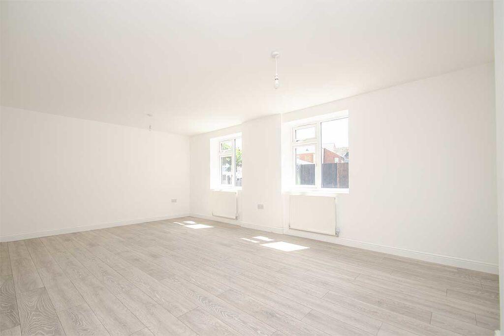 Apartment in Walsall - More