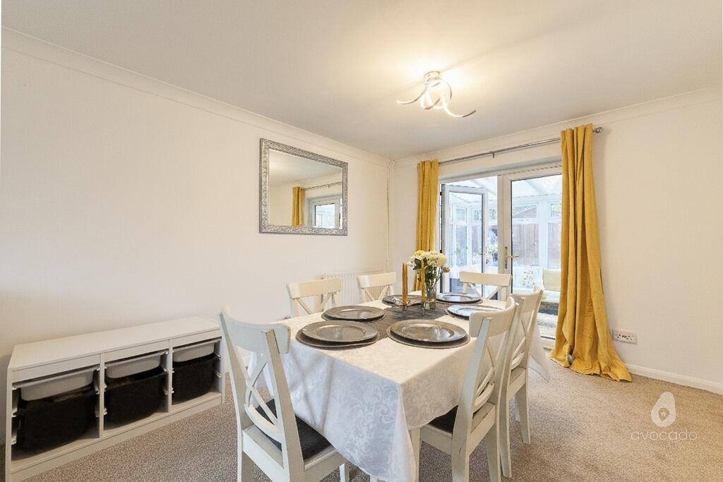 Emmets Nest, Binfield, Berkshire RG42 photo 4