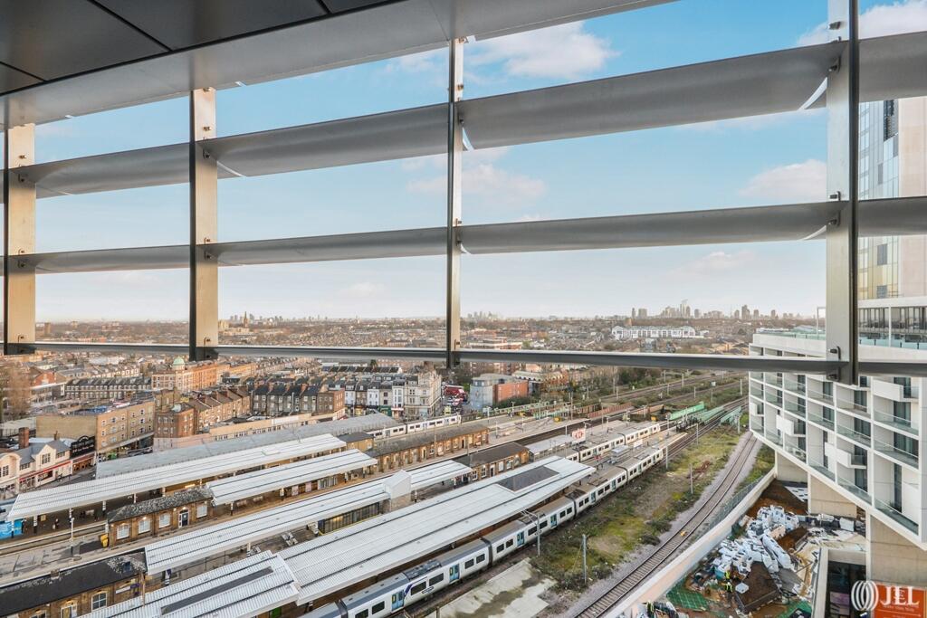 Apartment in London - View 3