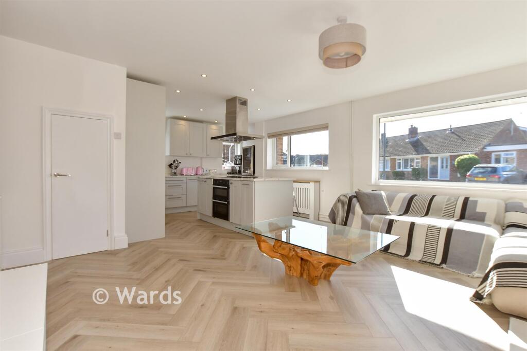 House in Canterbury - View 4