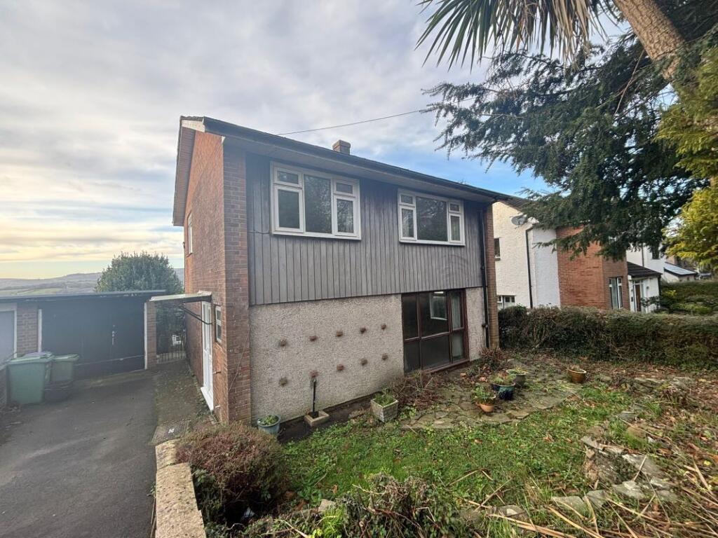 Main image of property: Badgers Hole, Caerleon Road, Llanfrechfa, Cwmbran, Gwent, NP44 8TY