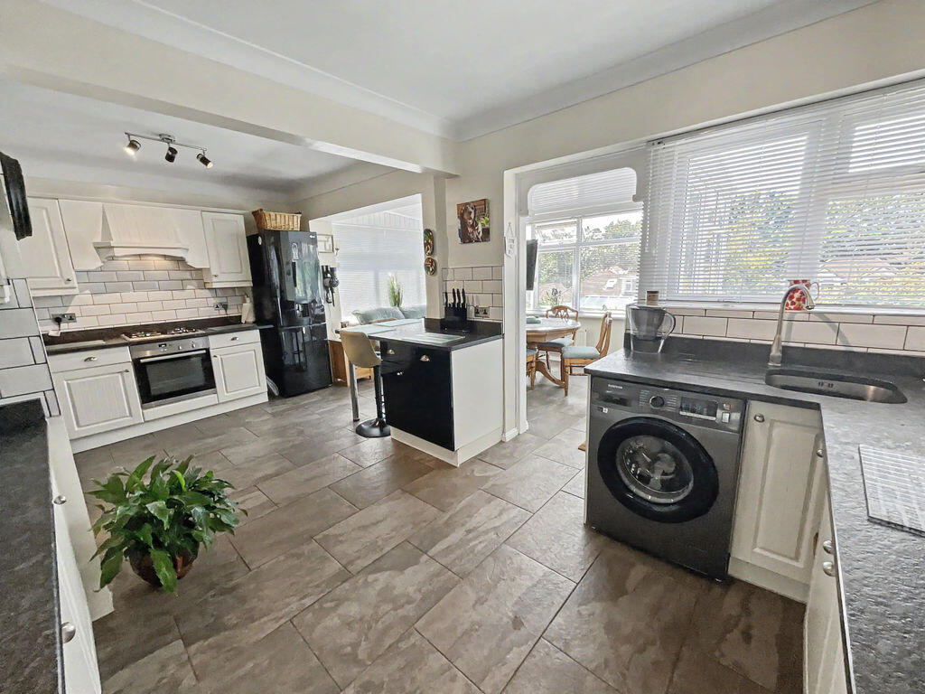 House in Bournemouth, Bournemouth, Christchurch and Poole - View 4