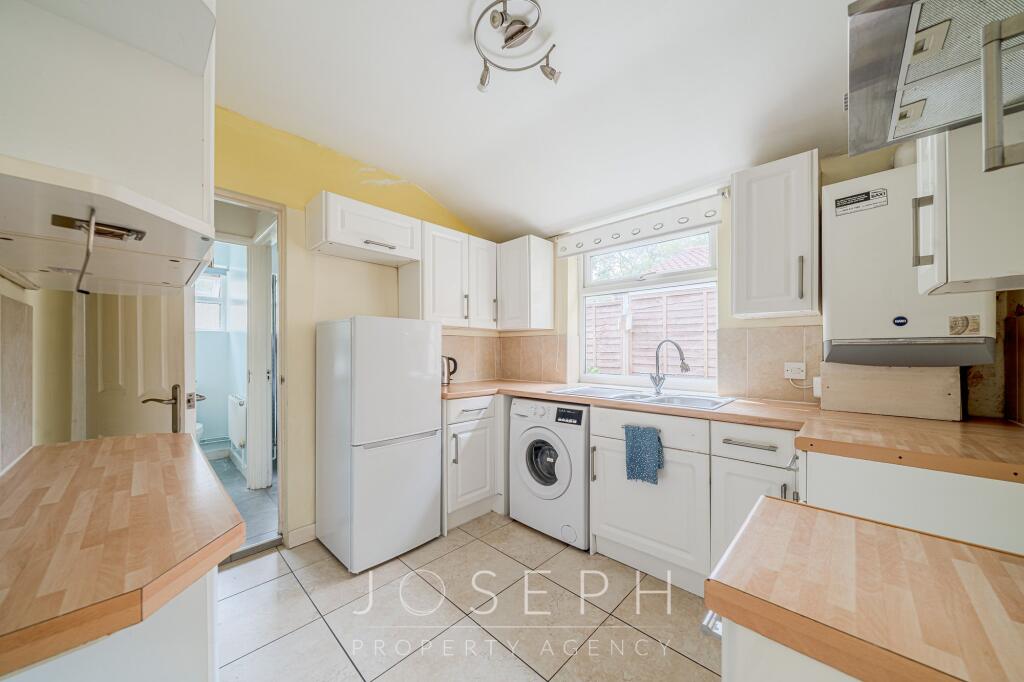 House in Ipswich, Suffolk - More