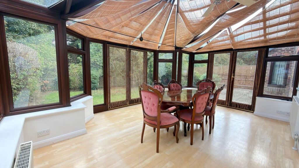 House in Slough, Chalfont St Peter - View 5