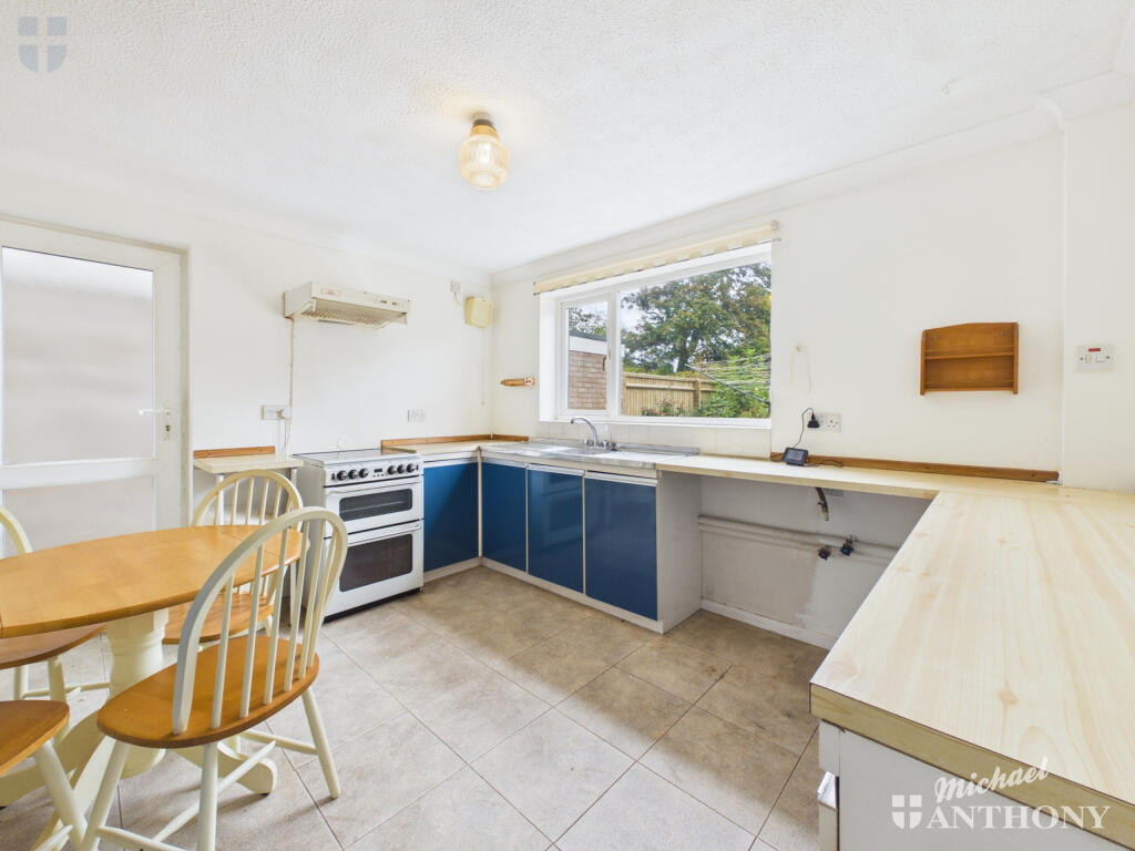 House in Aylesbury, Buckinghamshire - View 4