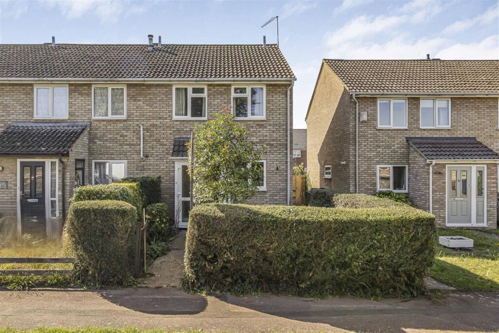 Main image of property: Clare Close, Waterbeach, Cambridge