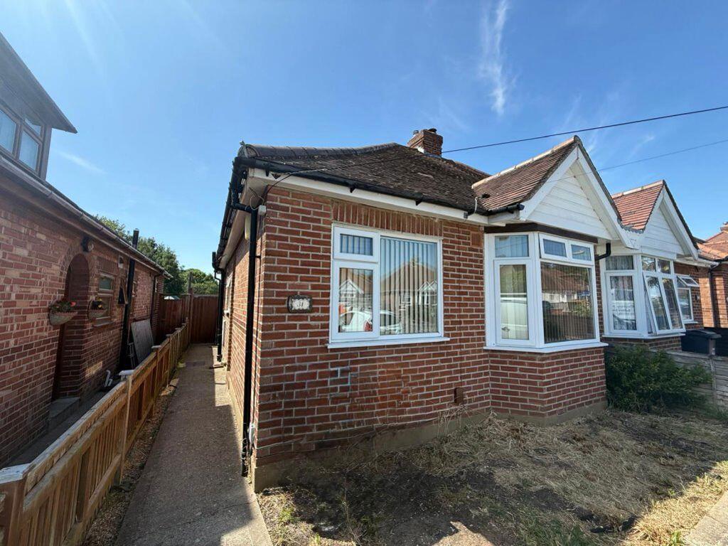 Main image of property: Ingledean Close, Havant