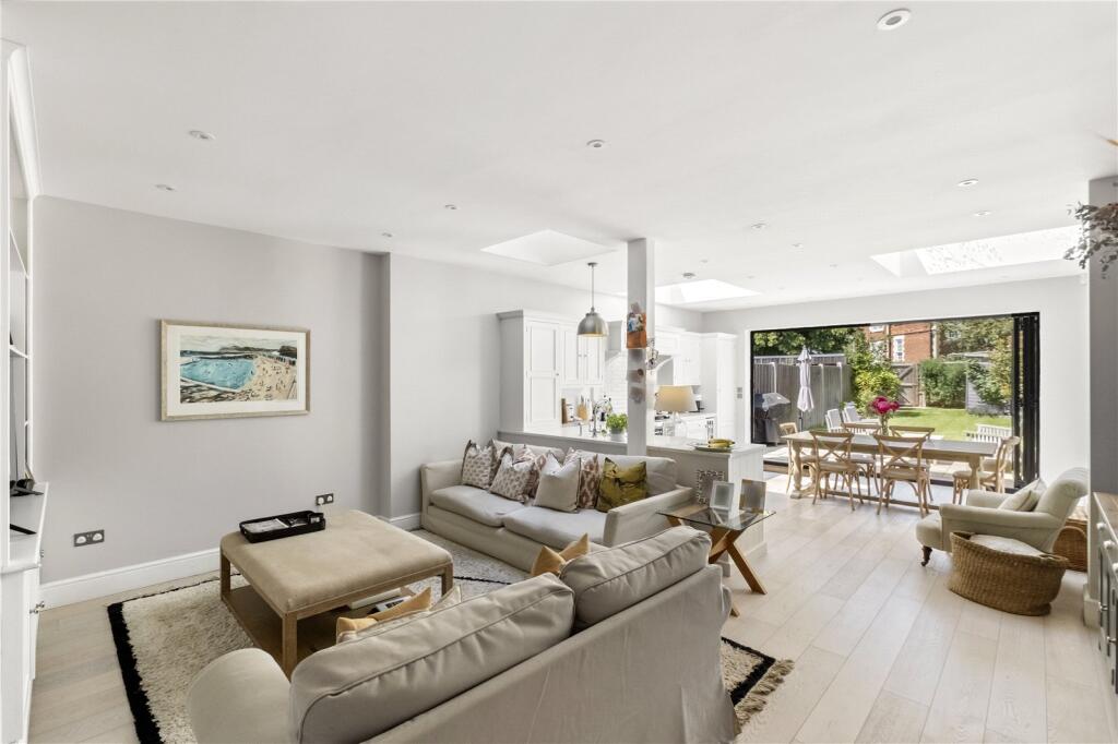 Main image of property: Lingwell Road, SW17