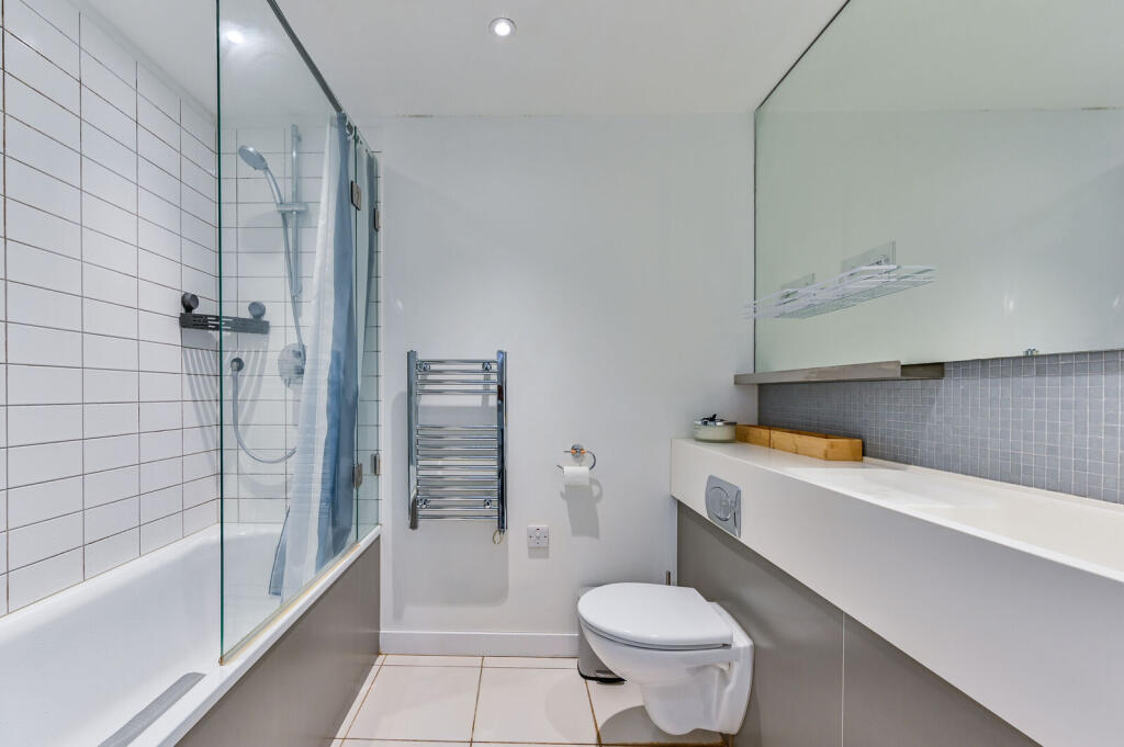 Apartment in London - View 2