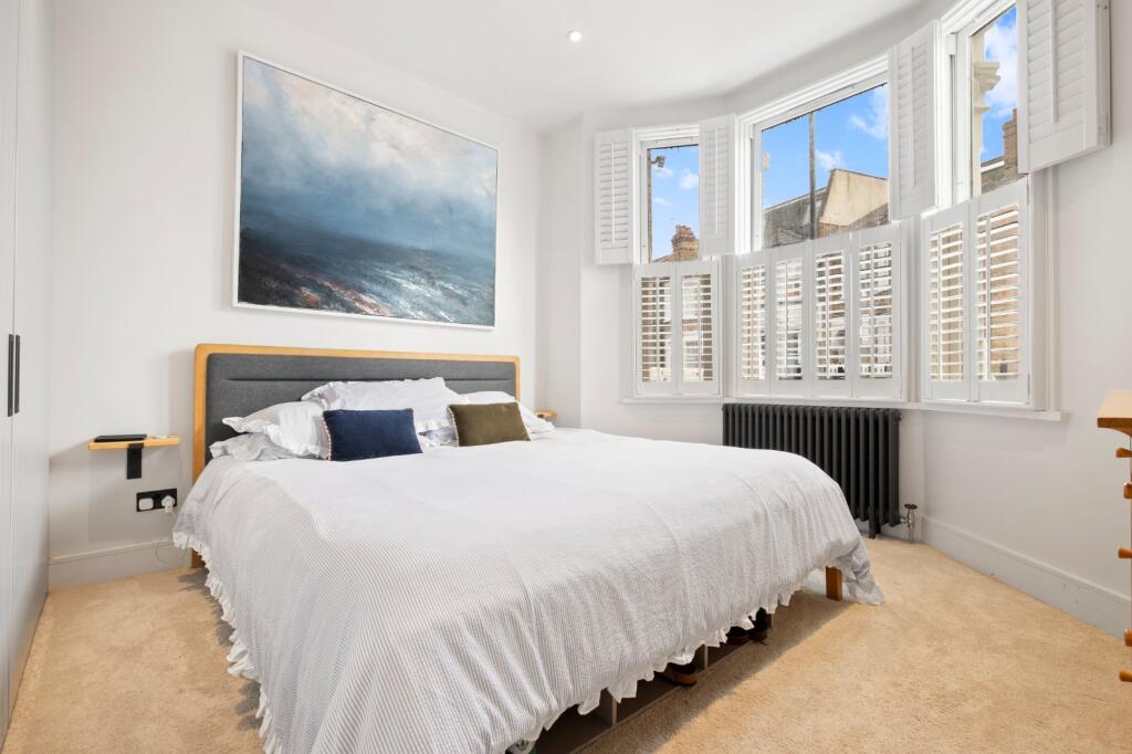 Stephendale Road, Sands End, SW6 - View 5