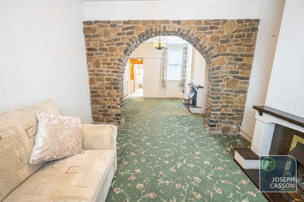 House in Taunton - View 4