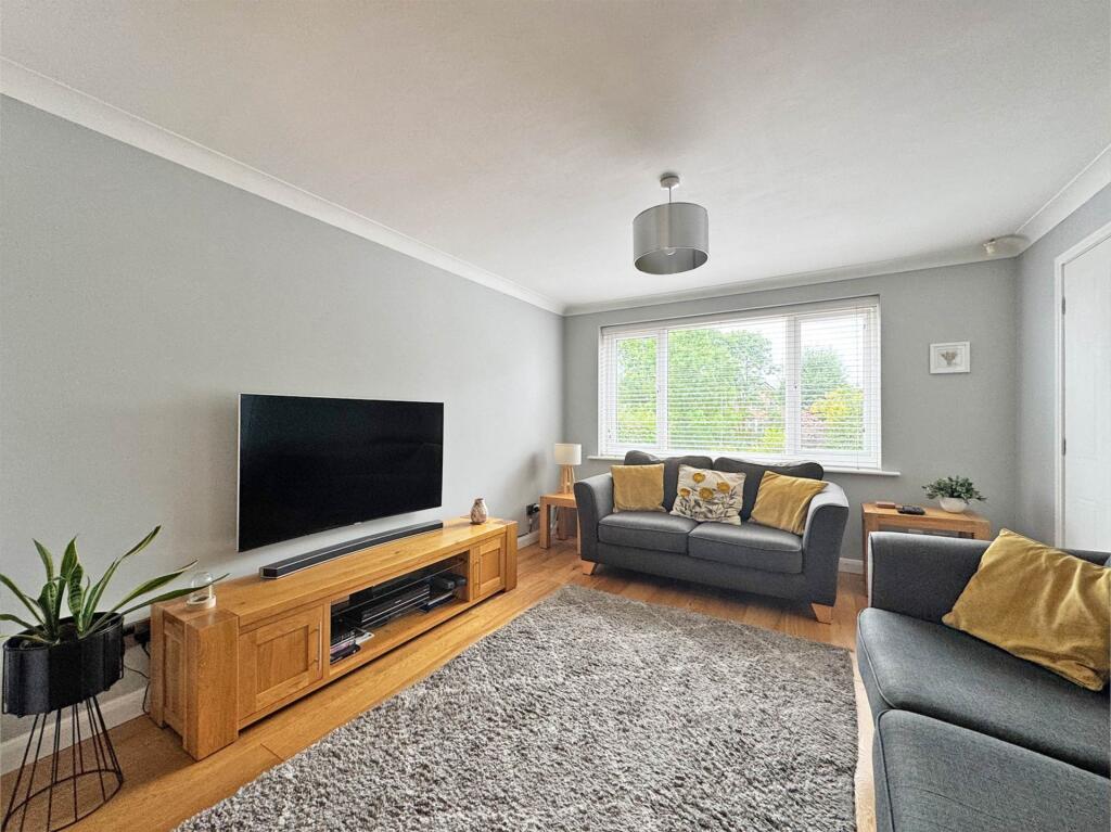 House in Oldham, Cowlishaw, Holden Fold - View 4