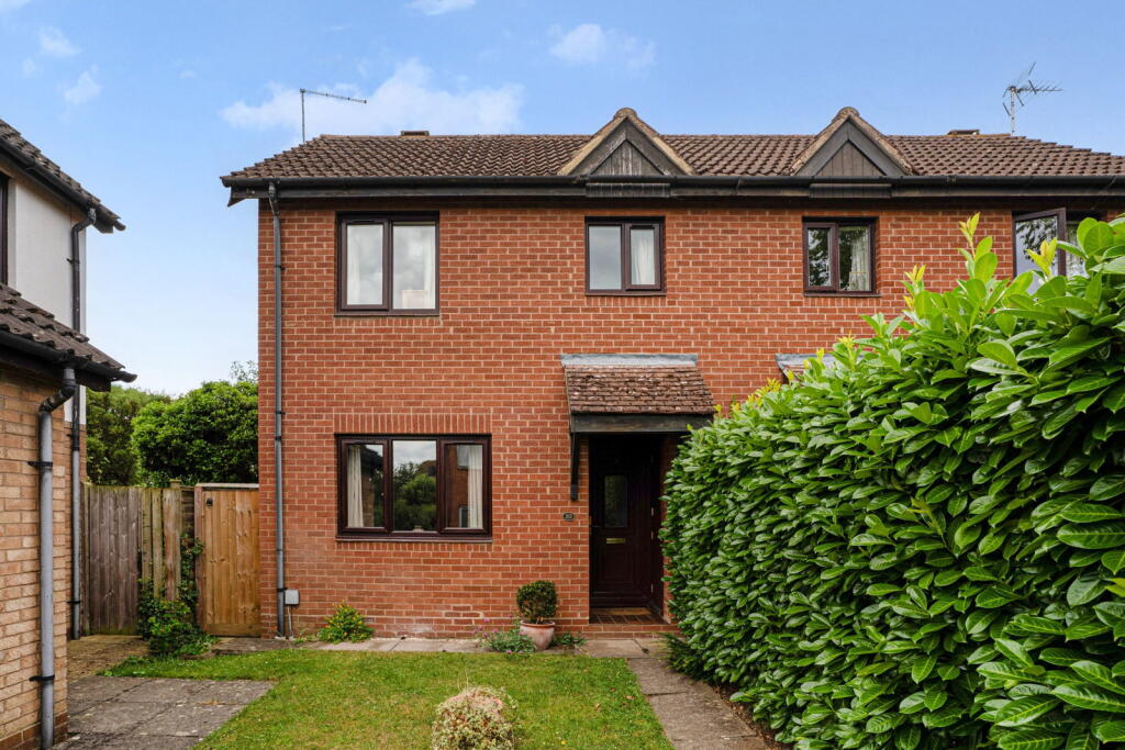 Main image of property: Weavers Close, Shipston-on-stour, CV36 4QL