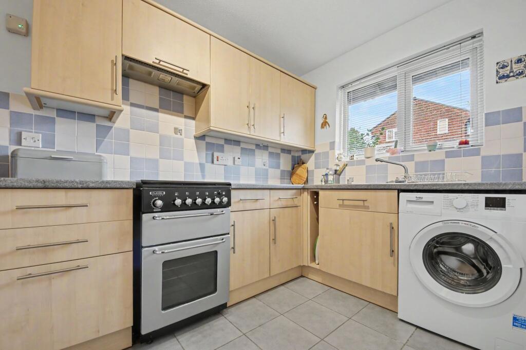 House in Southampton - View 4