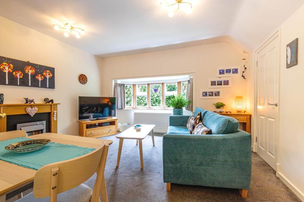 Apartment in Reading, Caversham - View 3