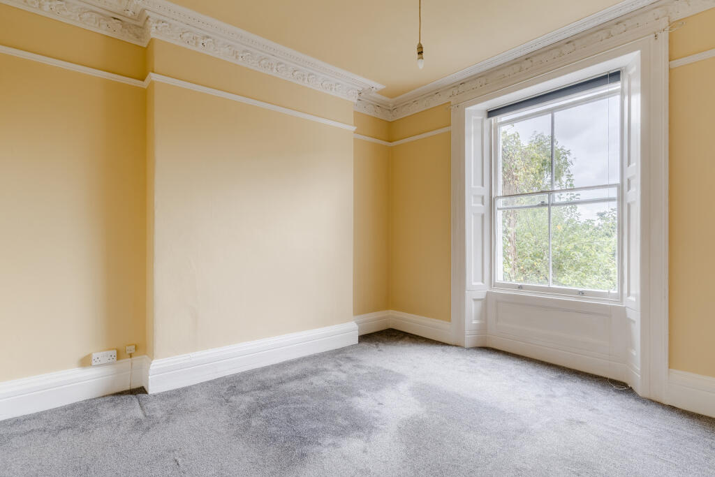 Apartment in Bristol - View 5