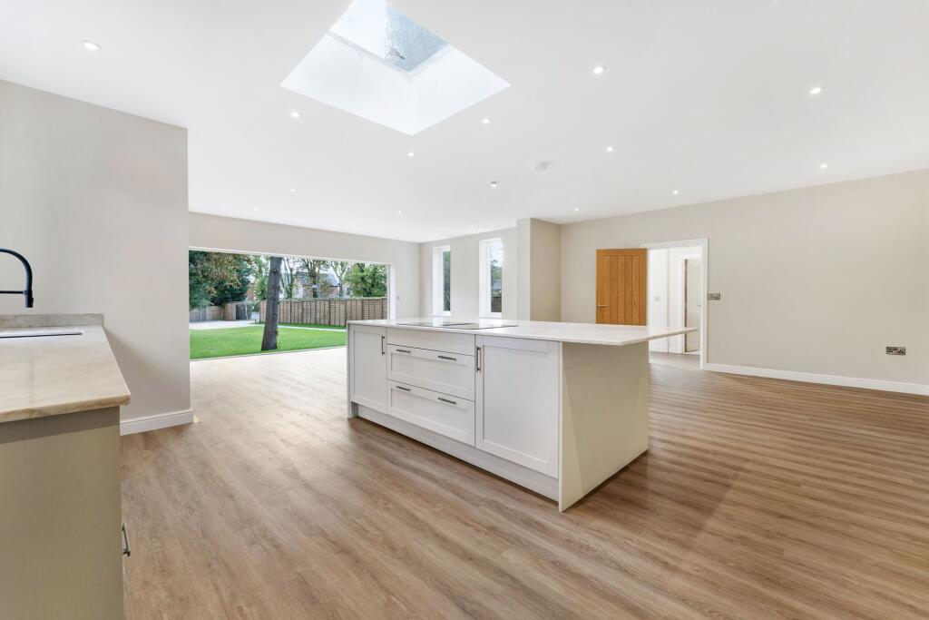 House in Stockport - View 3