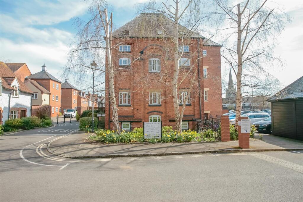Main image of property: Coopers Lane, Abingdon
