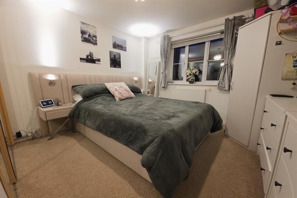 Apartment in Braintree, Great Notley - View 4