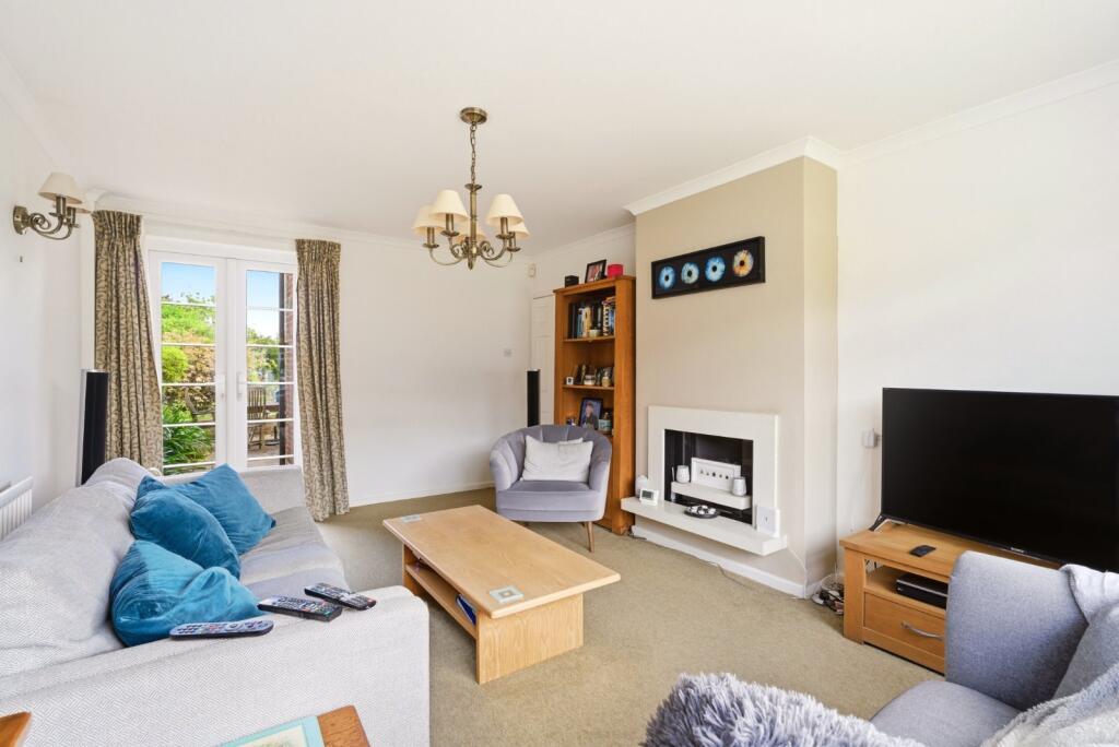 Abbey Avenue, St. Albans, Hertfordshire, AL3 - View 2