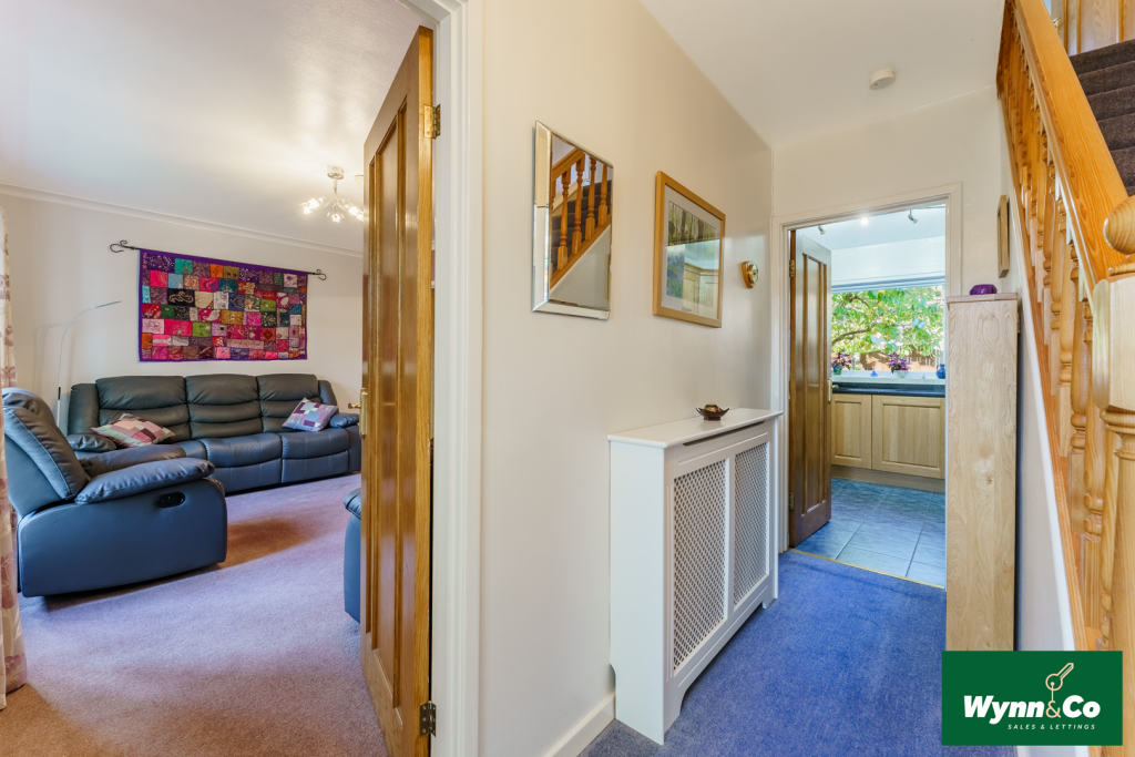 Waterton Close, Walton, Wakefield photo 4