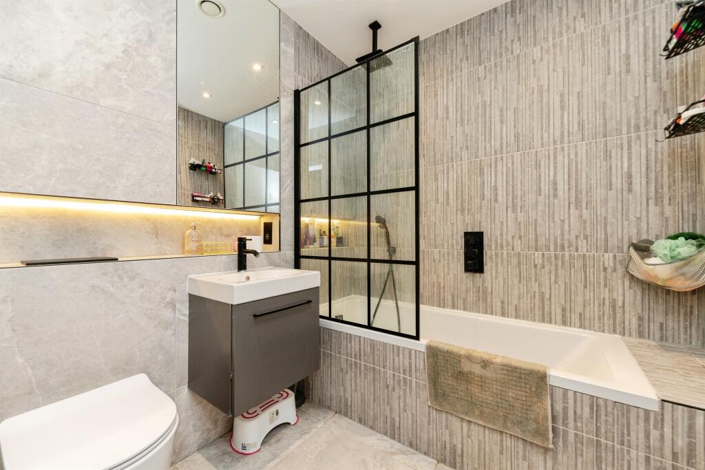 Additional image 11 of Parkway, Welwyn Garden City