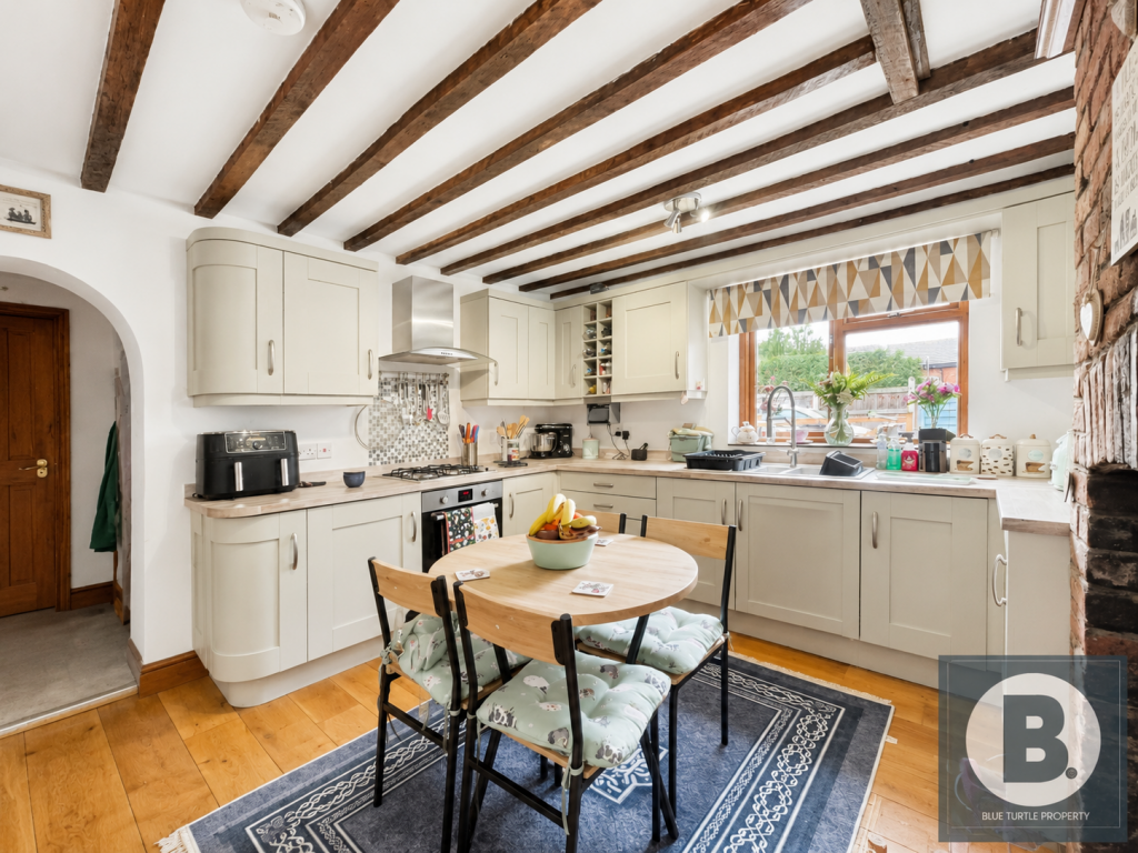 House in St Asaph, Pen Rhewl, St. Asaph - More