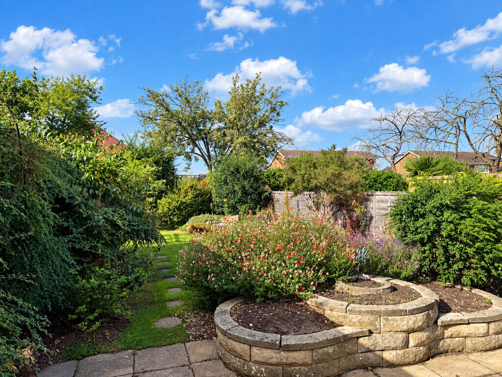 House in Biggleswade, Central Bedfordshire - View 3