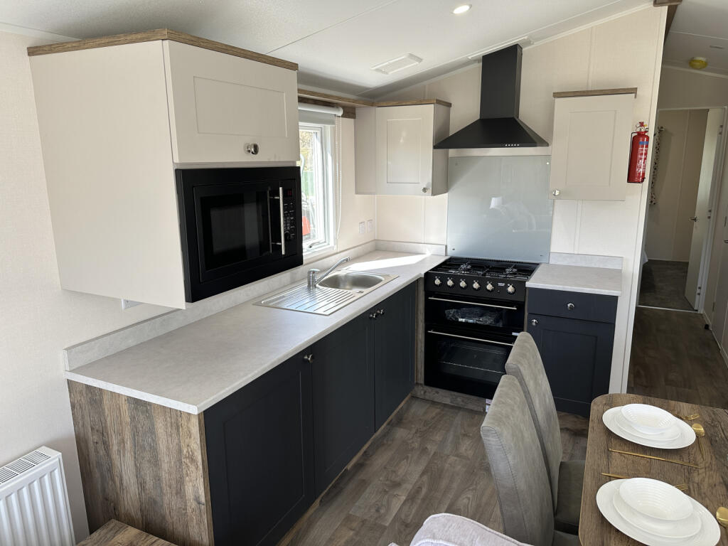 The Oaks Holiday Park, Chapel Road, Bucklesham, IP10 photo 2