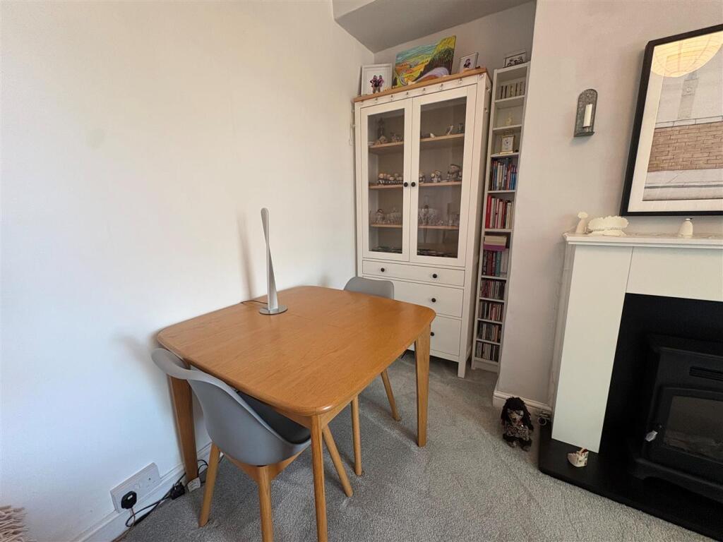 Mayfield Terrace, Clayton, Bradford - View 5