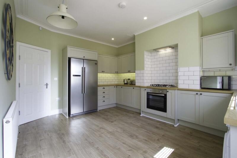 6 bedroom terraced house for rent