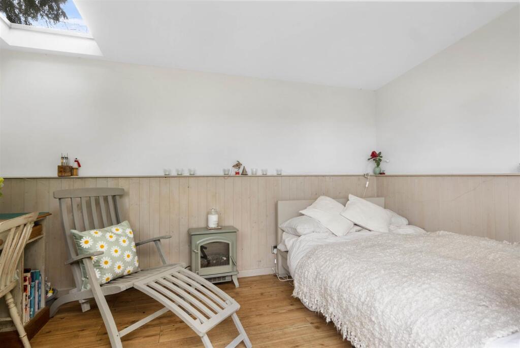 Additional image 17 of 36 High Street, Broom