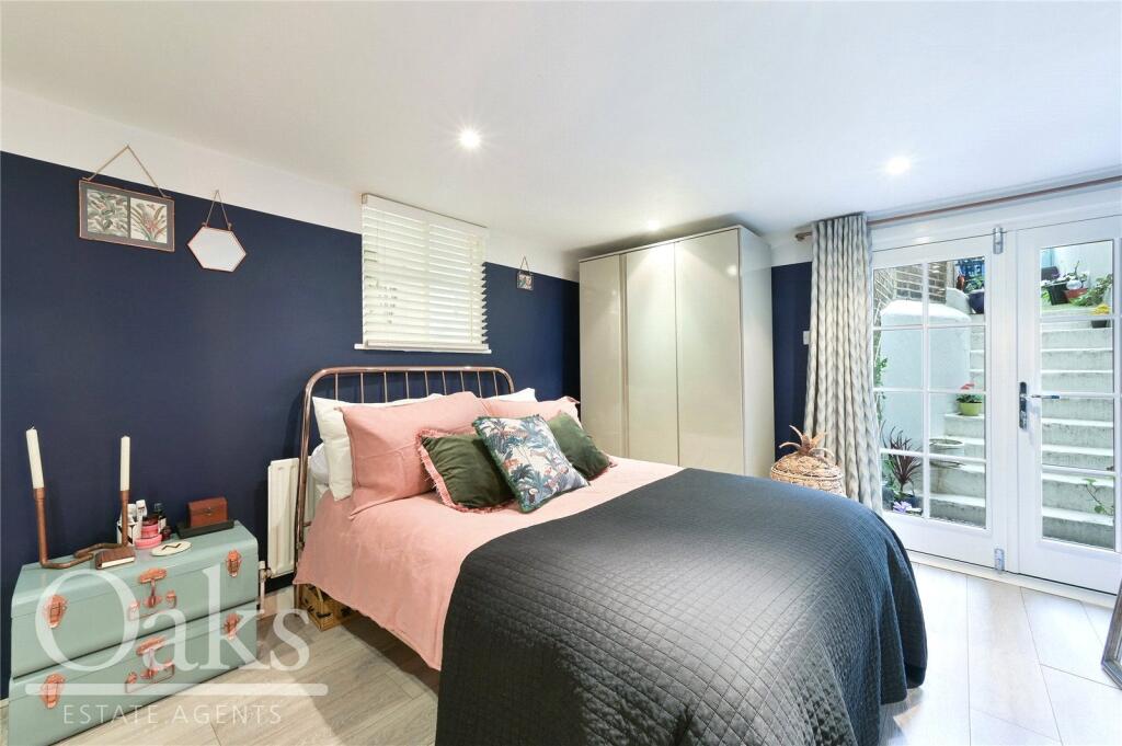Apartment in London - More