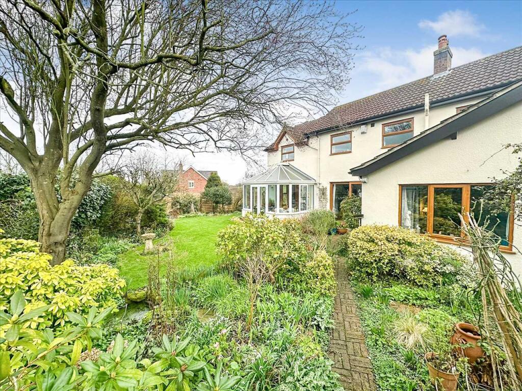 Main image of property: Church Lane, Nottingham