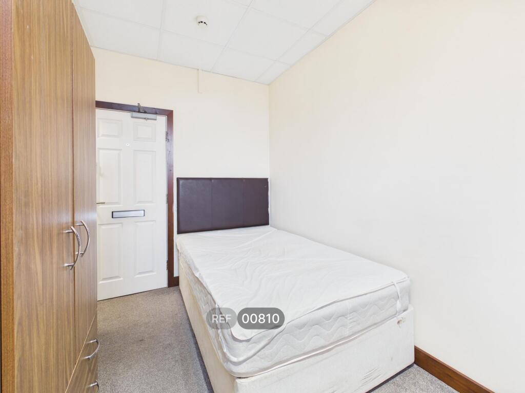 Apartment in Hull, Kingston upon Hull - View 3