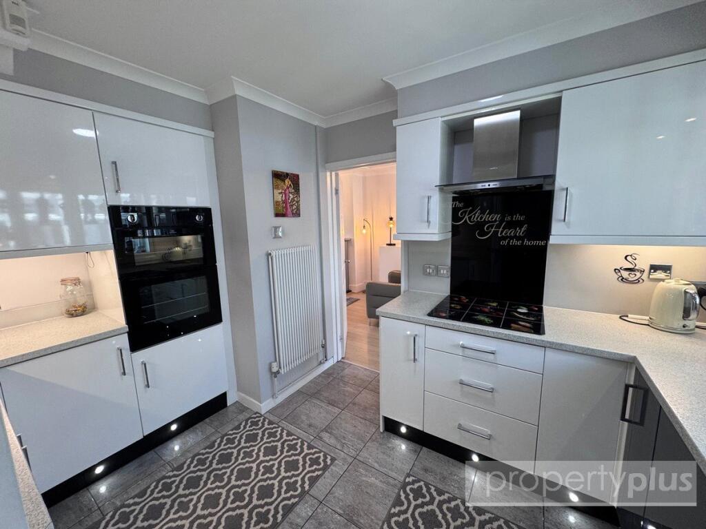 Caemawr Gardens, Porth, Rhonnda Cynon Taff, CF39 - View 4