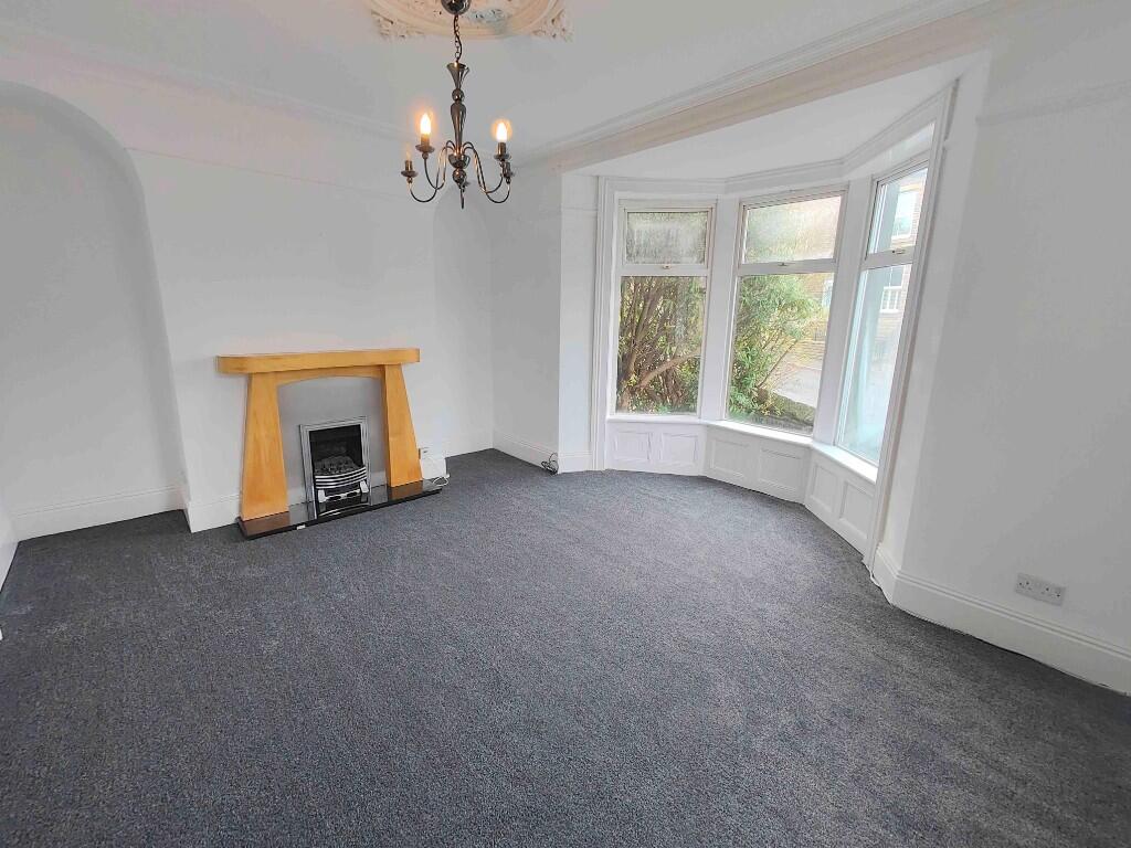 1 Sunnycliffe, Lightcliffe, HX3 8BJ photo 4
