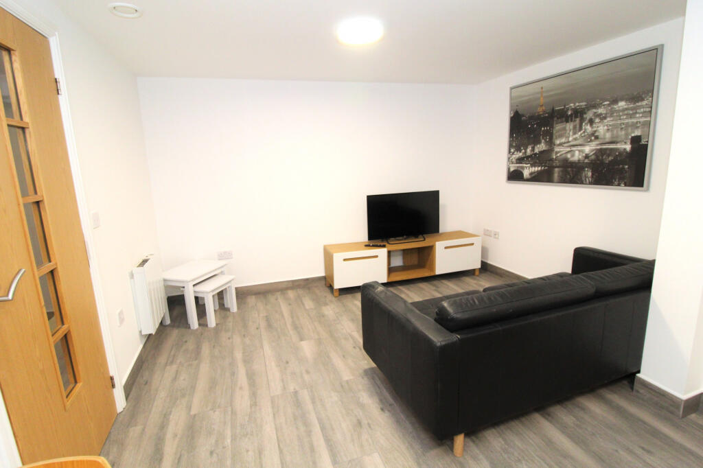 Apartment in Coventry - View 4