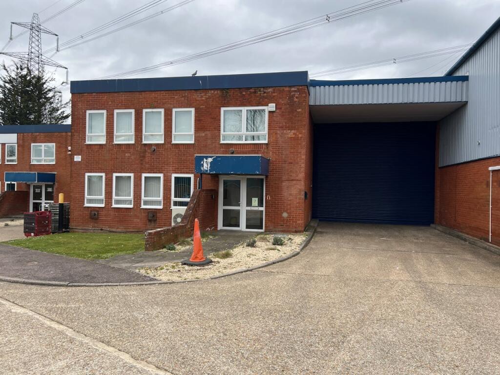 Main image of property: Unit 7 Woodside Road, Eastleigh, SO50 4ET