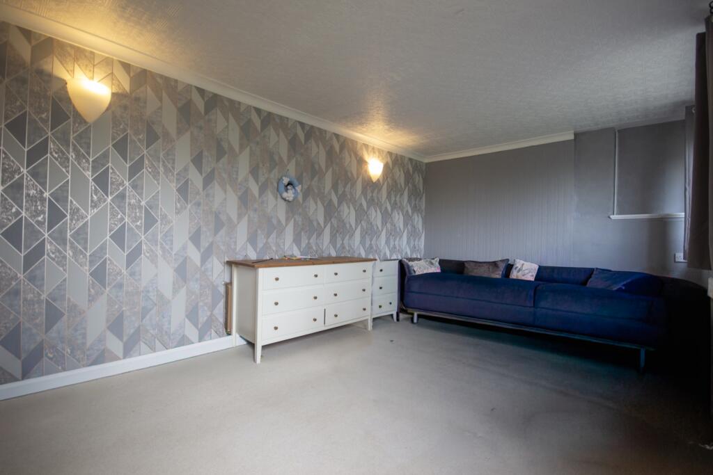 EKMelbourne Court, Gateshead, Tyne and Wear, NE8 - View 3