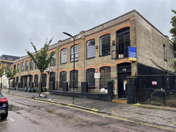 UNIT 6 - Stephen House 1b Darnley Road London E9 6