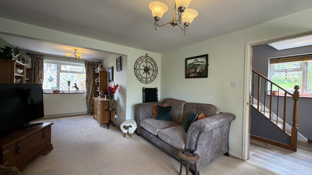 House in High Peak, Charlesworth - More