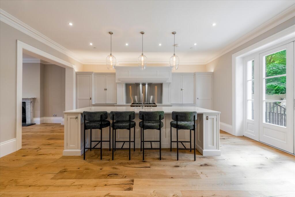 House in Tunbridge Wells, St James - View 3